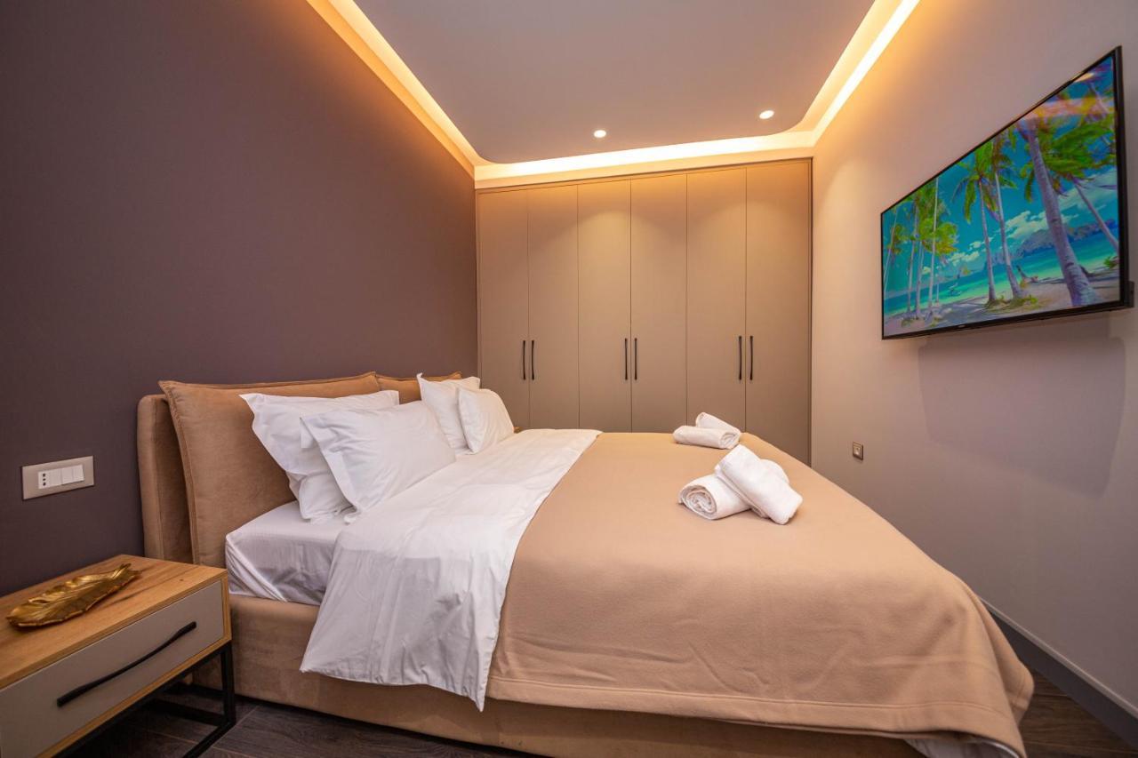 Blloku Unique Apartments Tirana Esterno foto