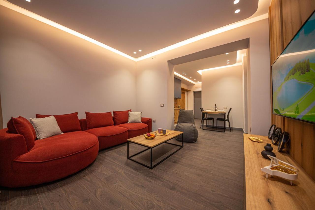 Blloku Unique Apartments Tirana Esterno foto